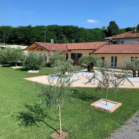 B&B Alciliegio Casnate Con Bernate Exteriér fotografie