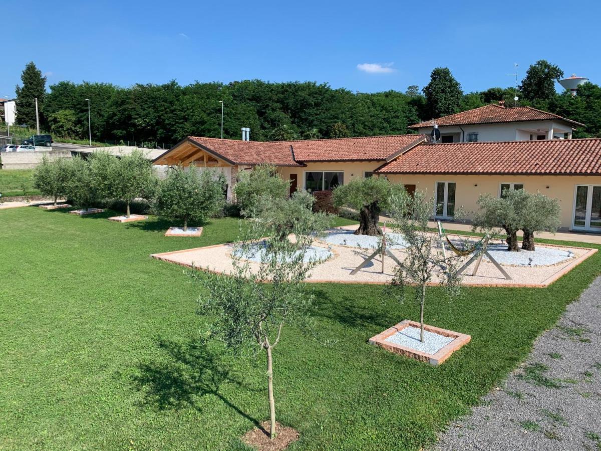 B&B Alciliegio Casnate Con Bernate Exteriér fotografie